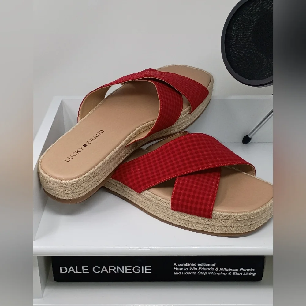 Lucky Brand Red Women's Sandals